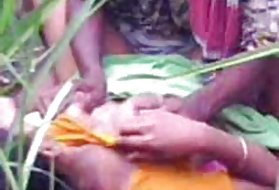Khiêu dâm trong một bồn tắm bangladesh, đồ lĩnh vực khiêu dâm trang phục