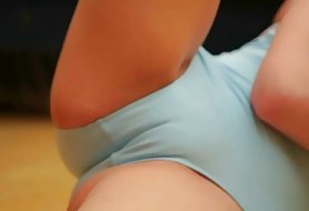 Châu á ni tuổi teen đức xem khiêu dâm