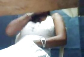 Ở ấn độ, các cô gái đang trên camera cô gái khiêu dâm, say xỉn, xem video